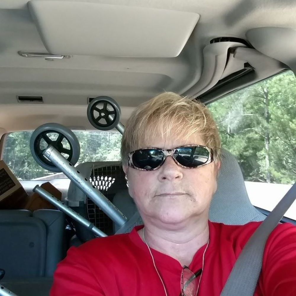 Meet your Posher, Carla